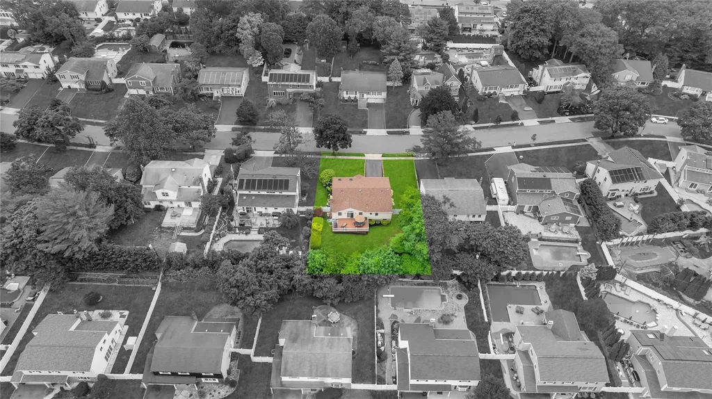 18 Commander Vic Lane Nesconset NY 11767