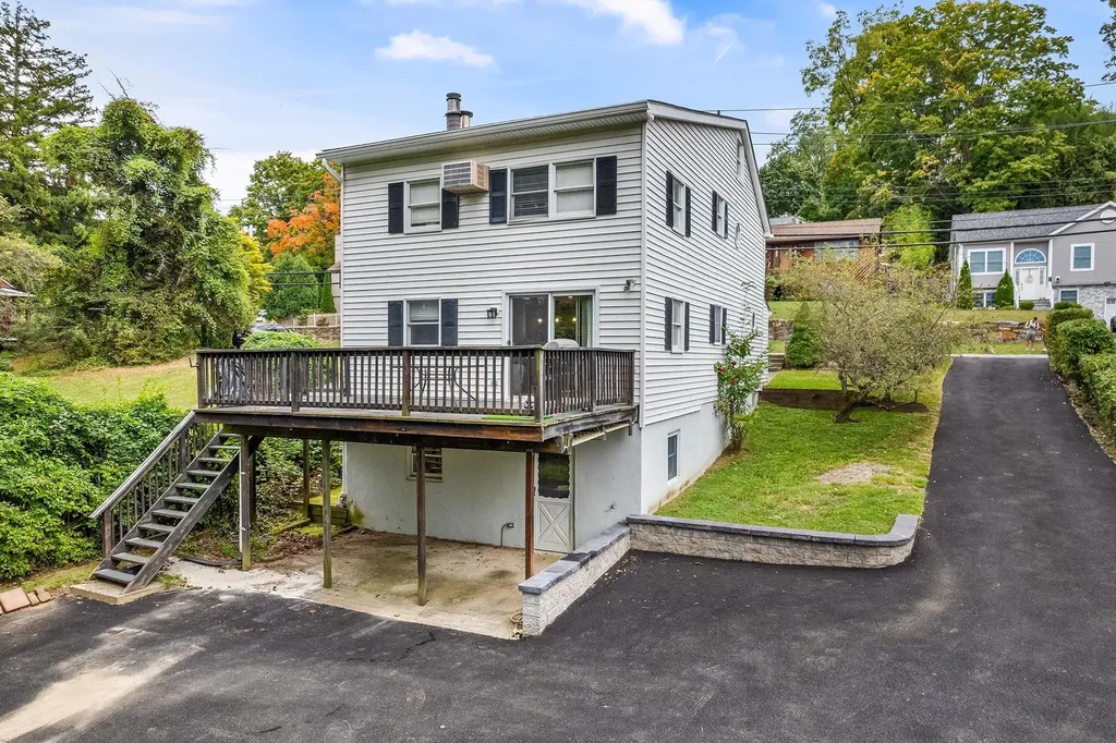 59 Old Albany Post Road Ossining NY 10562