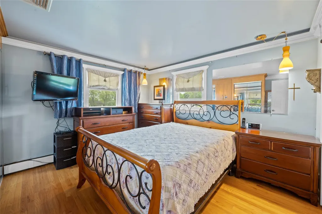 19 Coach Lane Newburgh NY 12550
