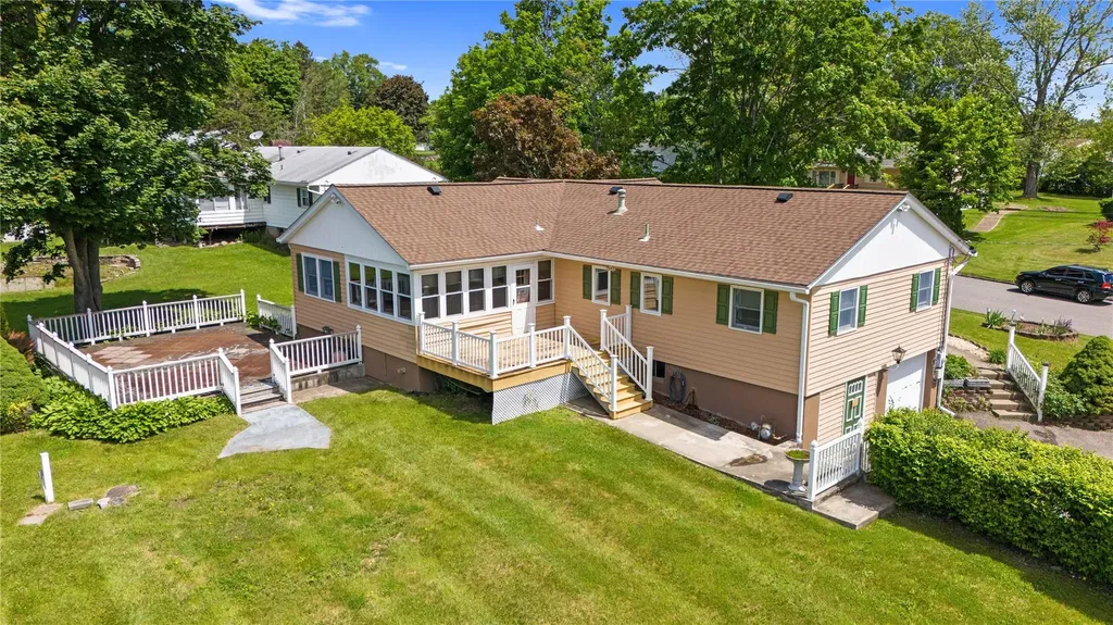 19 Coach Lane Newburgh NY 12550