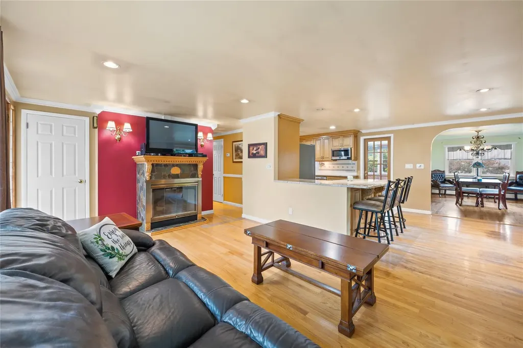 19 Coach Lane Newburgh NY 12550