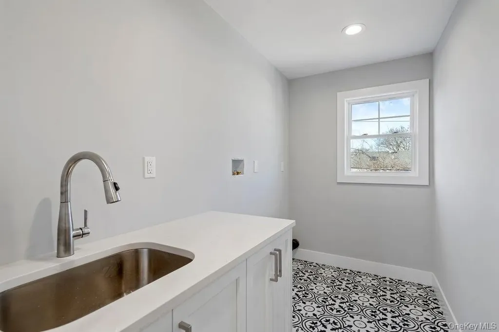 56 Seitz Drive Bethpage NY 11714