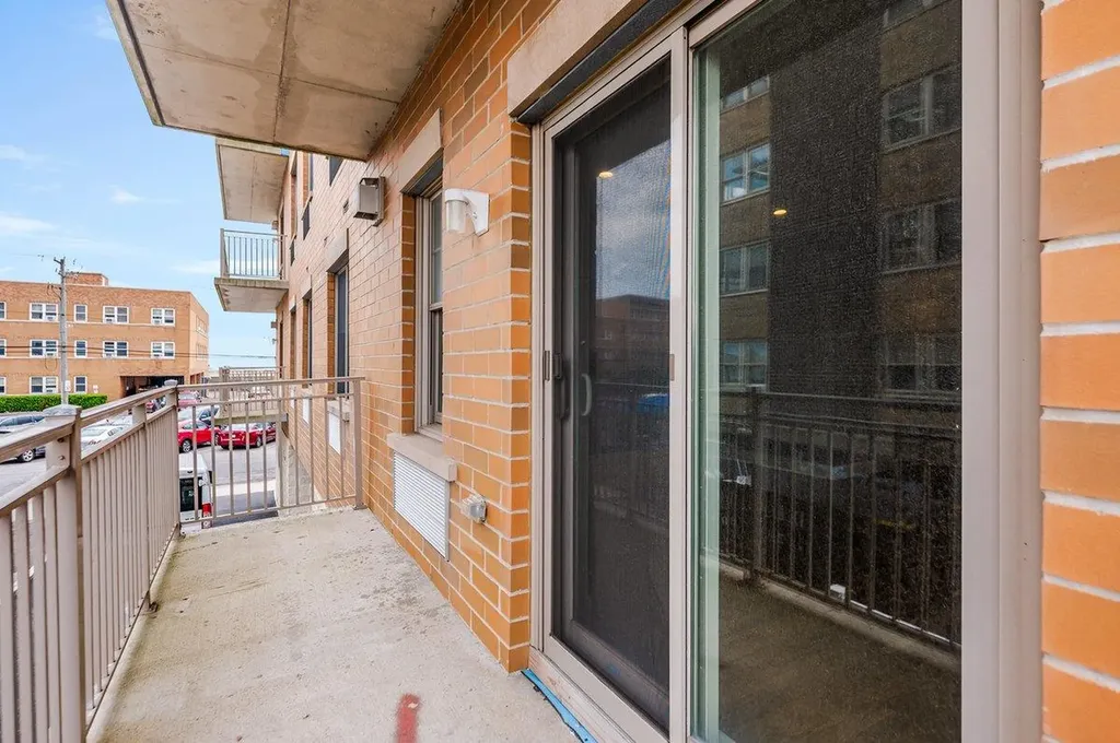 661 W Broadway Long Beach NY 11561