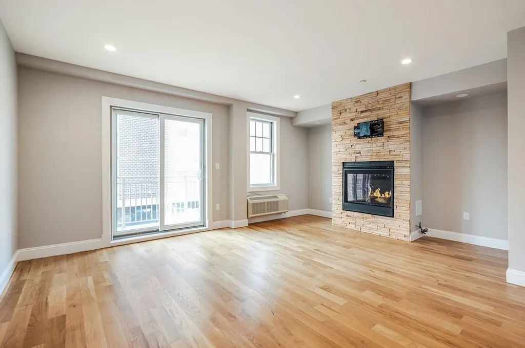 661 W Broadway Long Beach NY 11561