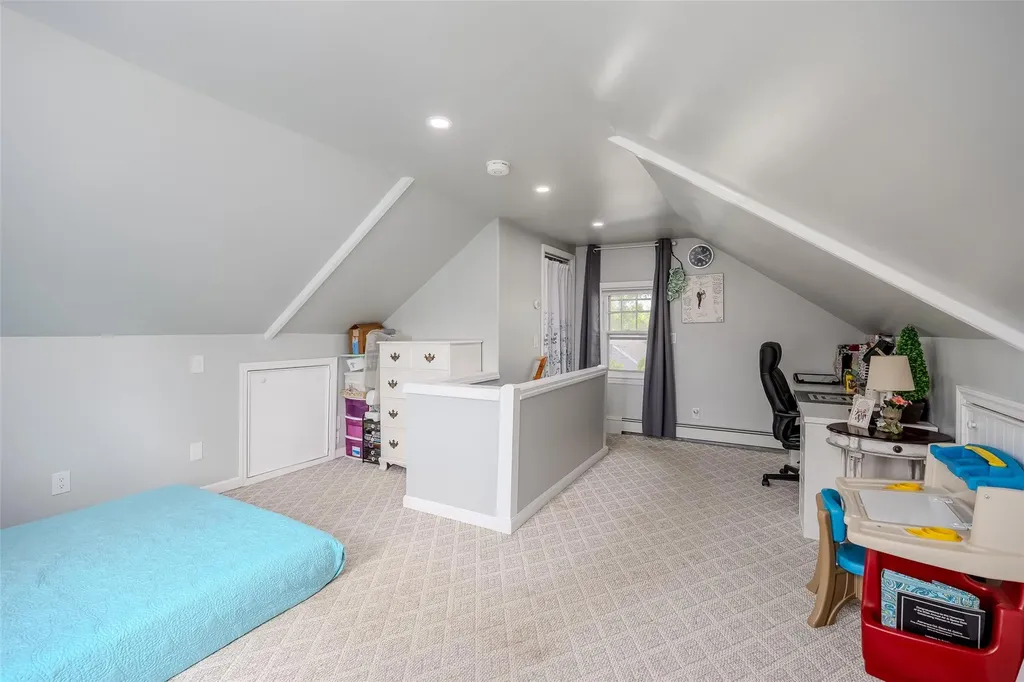3 Palisade Avenue Lynbrook NY 11563