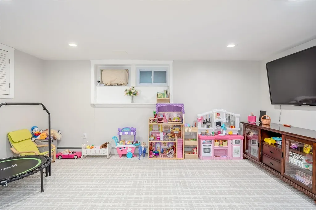 3 Palisade Avenue Lynbrook NY 11563