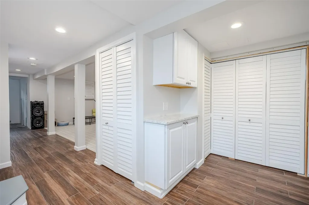 3 Palisade Avenue Lynbrook NY 11563
