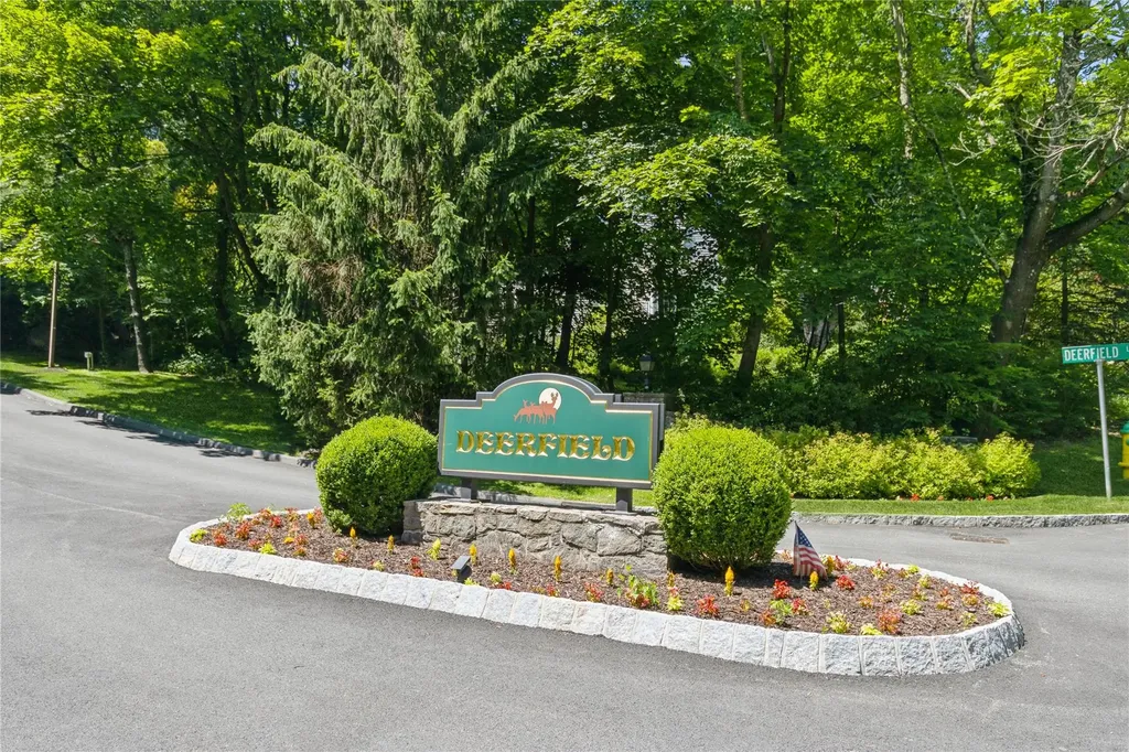 76 Deerfield Lane Ossining NY 10562