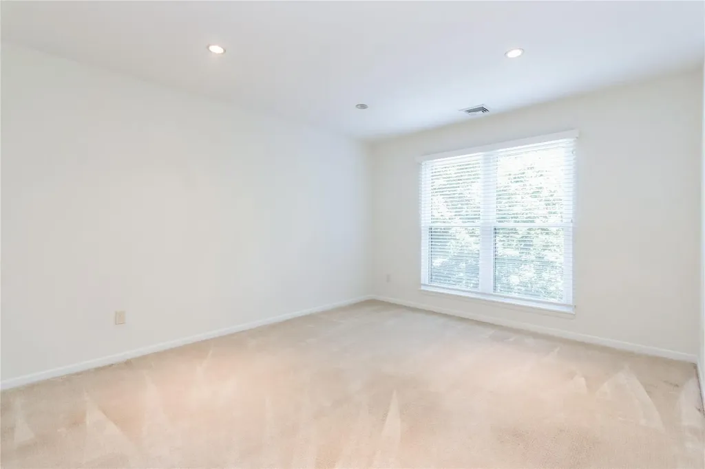 76 Deerfield Lane Ossining NY 10562