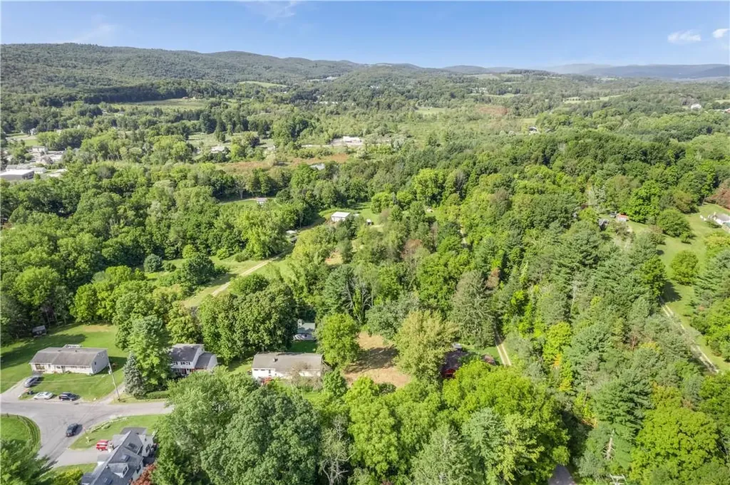 80 Midway Avenue Amenia NY 12501