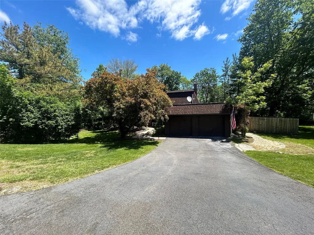 7 Medford Place Nanuet NY 10954