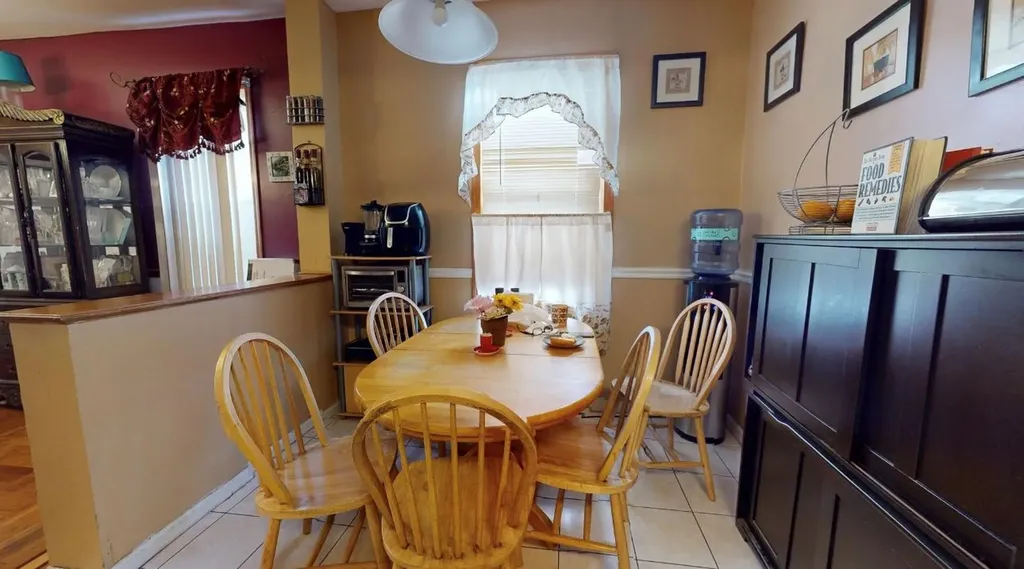 2547 Laconia Avenue Bronx NY 10469