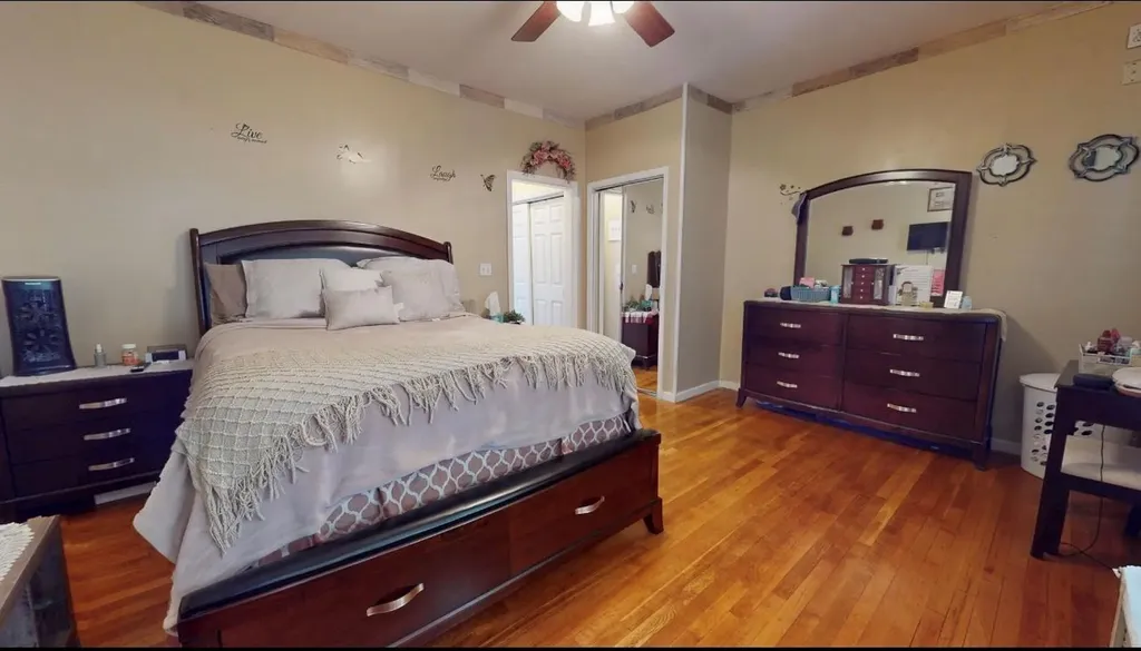 2547 Laconia Avenue Bronx NY 10469