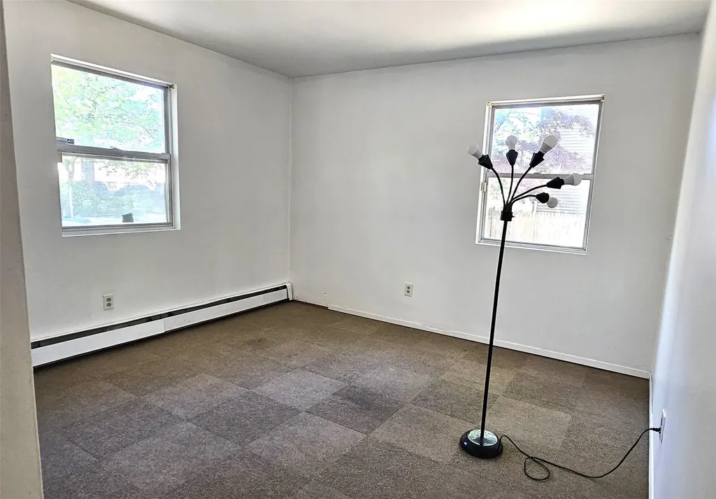 17 Erna Drive Coram NY 11727
