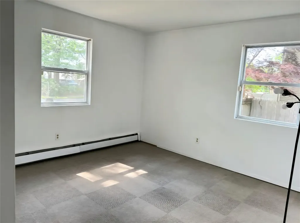 17 Erna Drive Coram NY 11727
