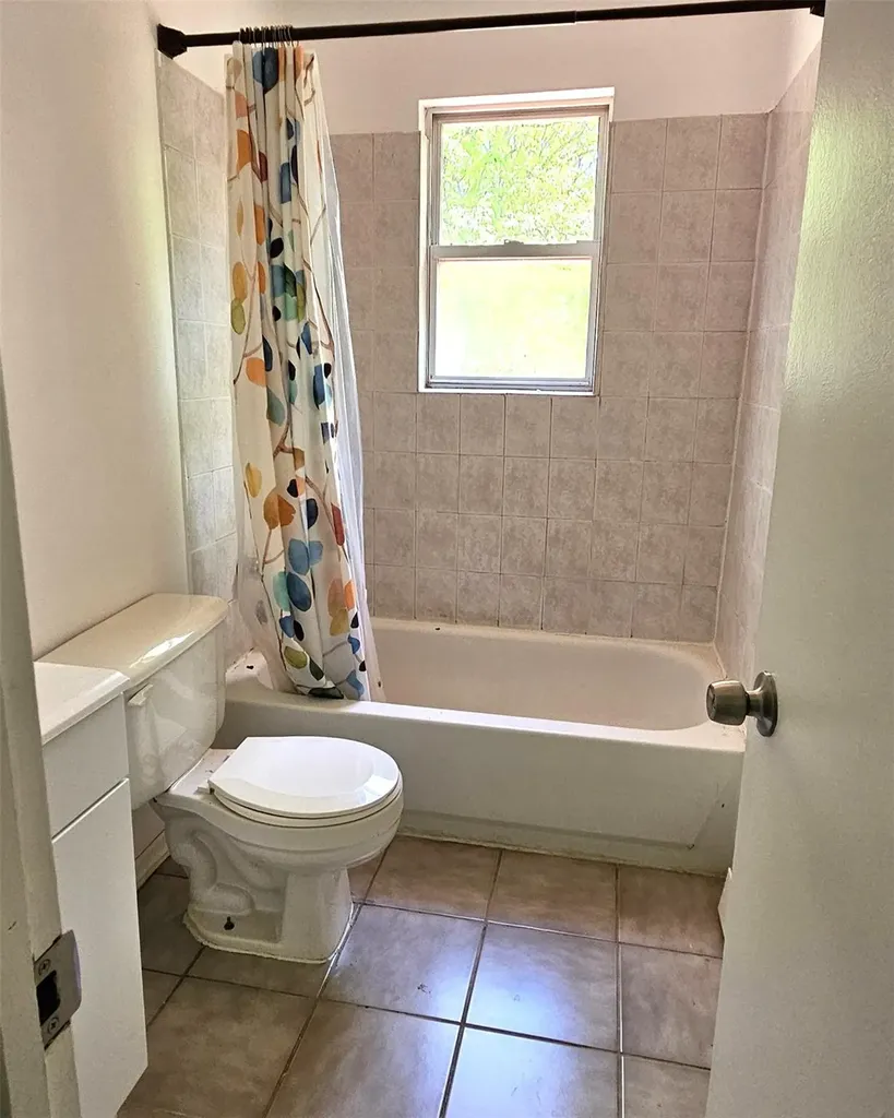 17 Erna Drive Coram NY 11727
