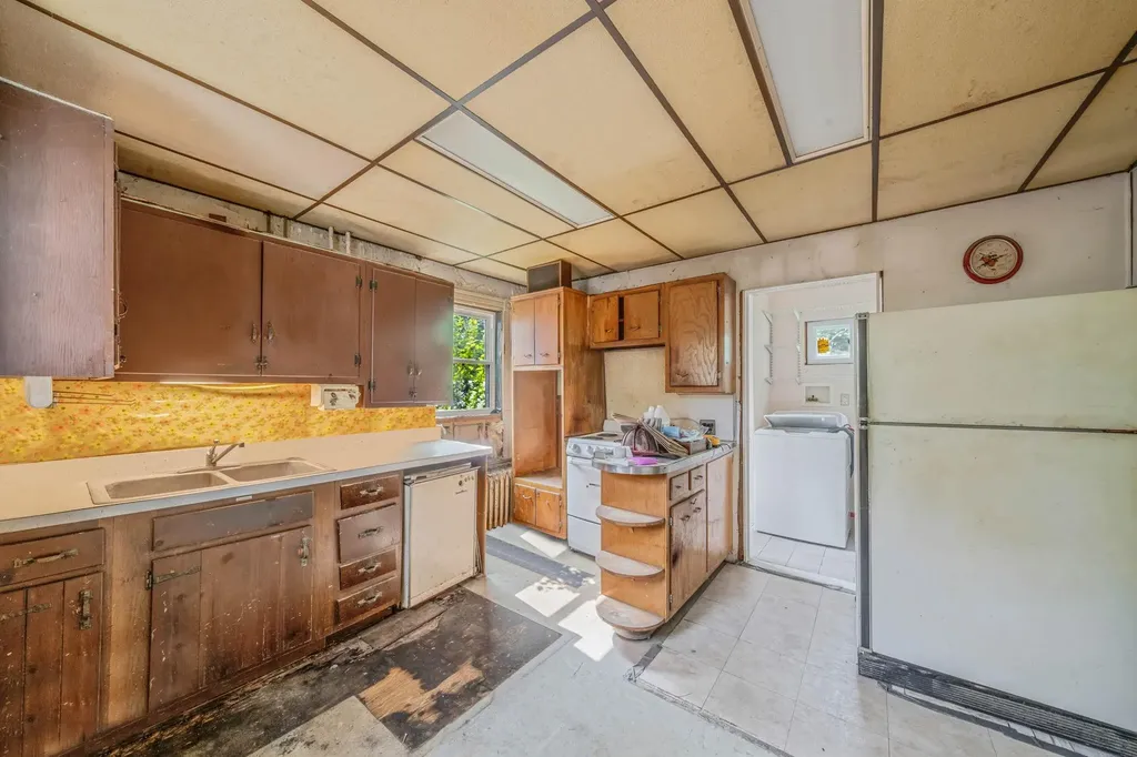 85 Jayne Avenue Patchogue NY 11772