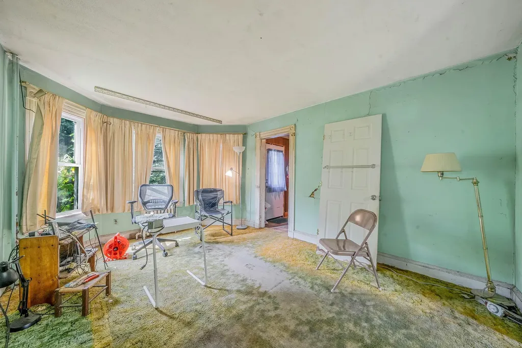 85 Jayne Avenue Patchogue NY 11772