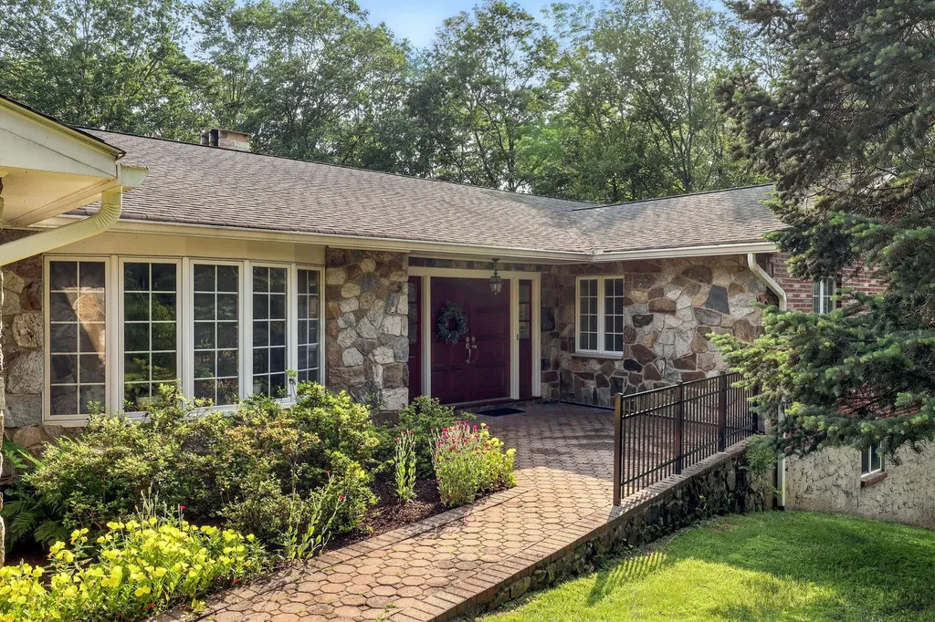 3 David Road Somers NY 10589