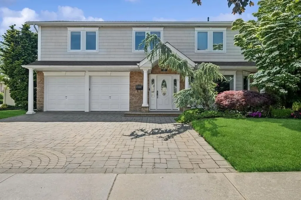3186 Jason Drive Bellmore NY 11710