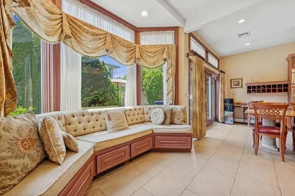 3186 Jason Drive Bellmore NY 11710