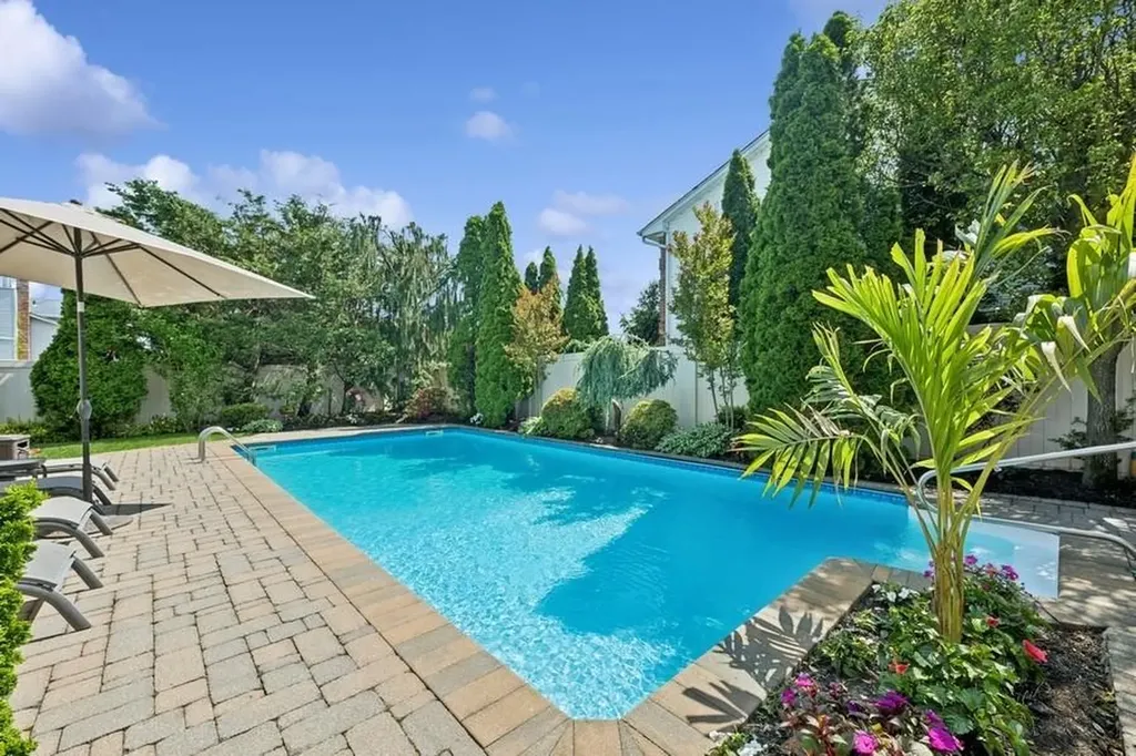 3186 Jason Drive Bellmore NY 11710