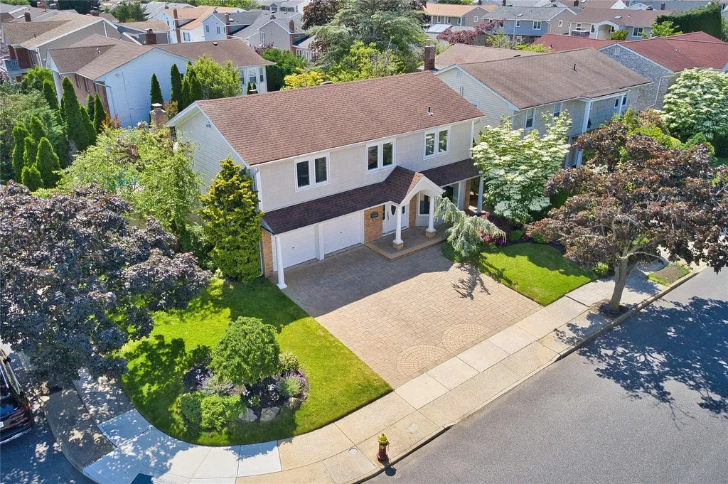 3186 Jason Drive Bellmore NY 11710