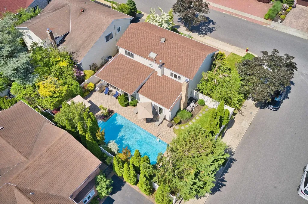3186 Jason Drive Bellmore NY 11710