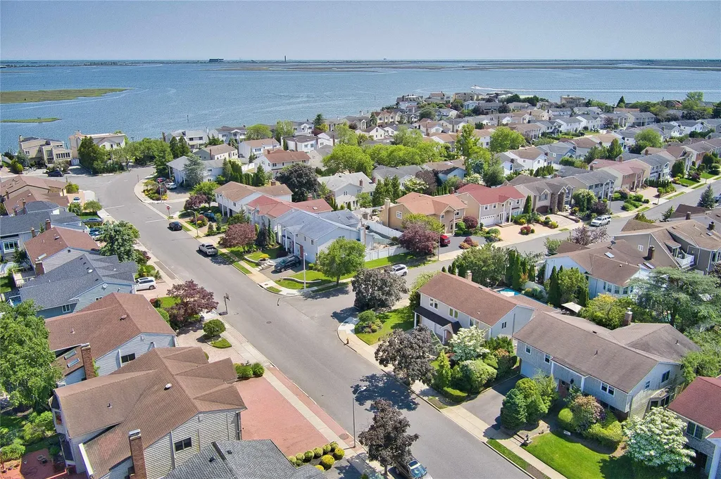 3186 Jason Drive Bellmore NY 11710