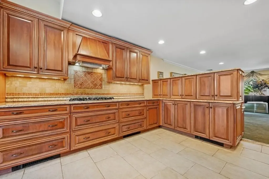 3186 Jason Drive Bellmore NY 11710
