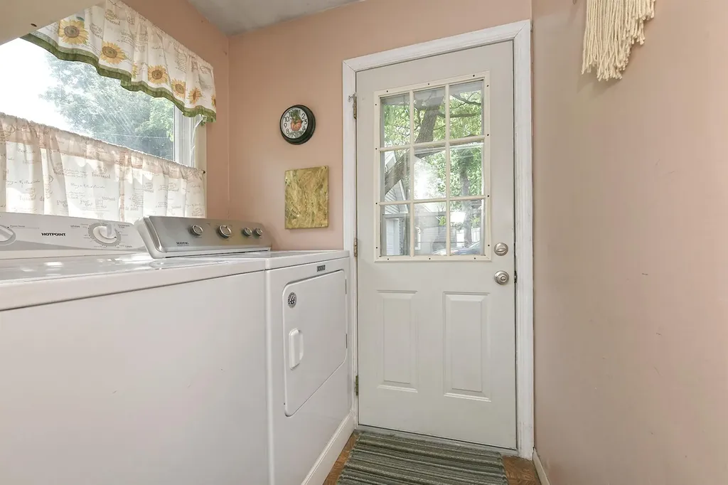 2 Anvil Lane Levittown NY 11756