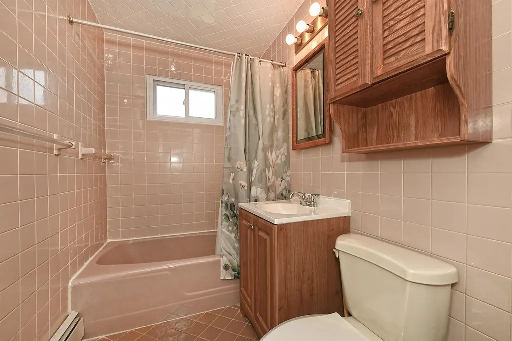 2 Anvil Lane Levittown NY 11756