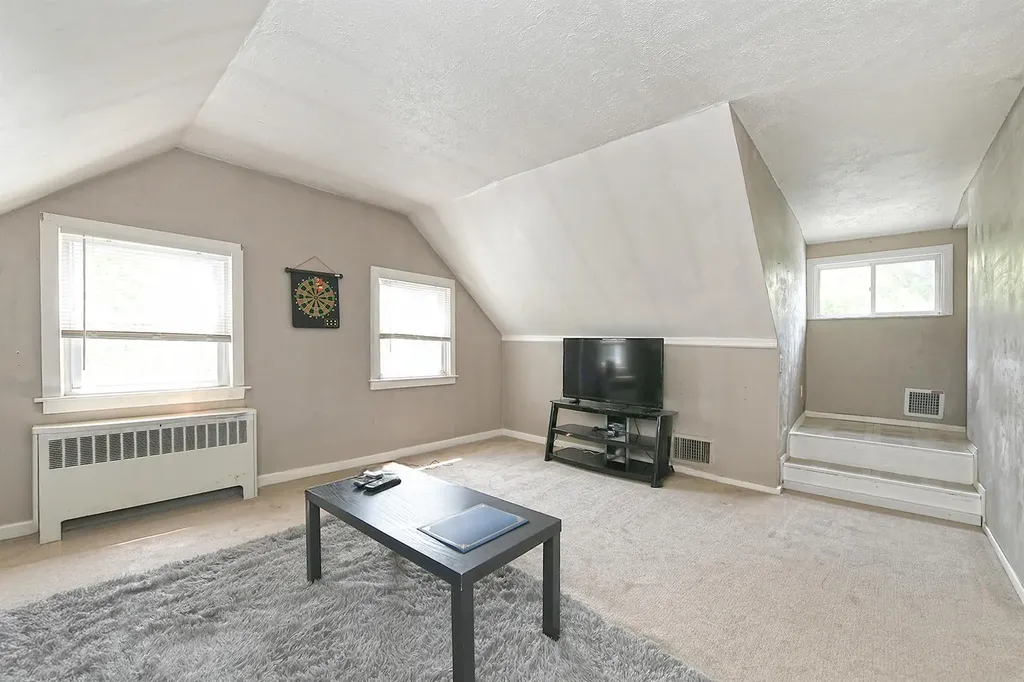 2 Anvil Lane Levittown NY 11756