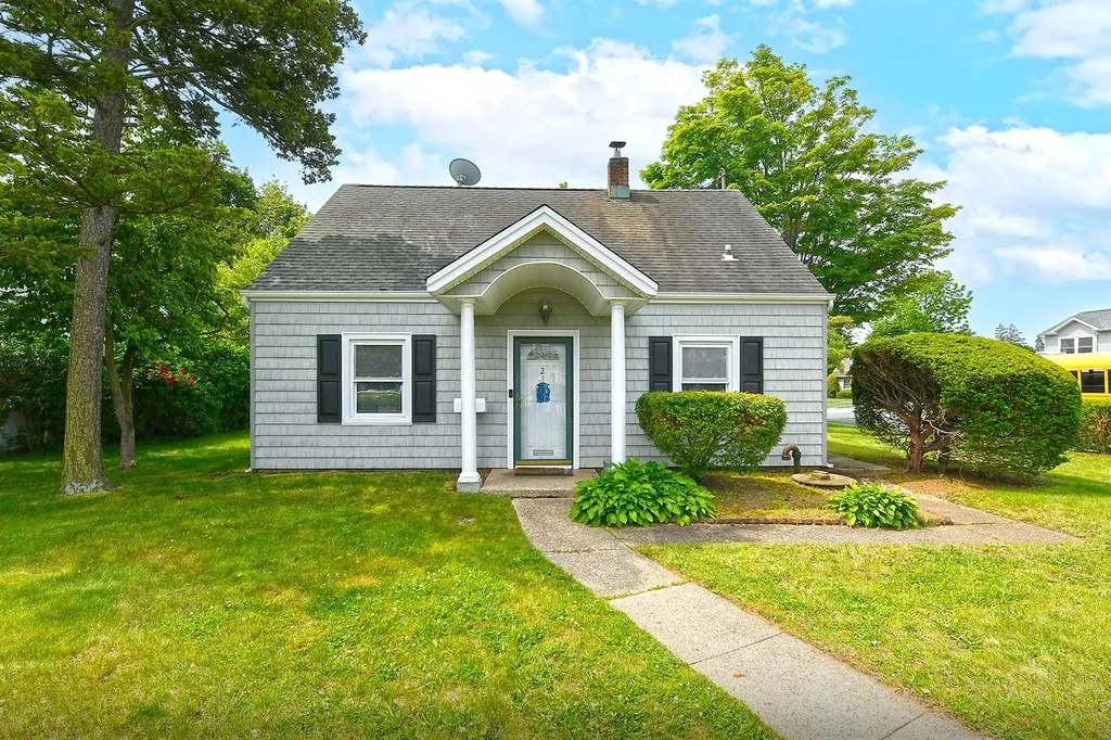2 Anvil Lane Levittown NY 11756