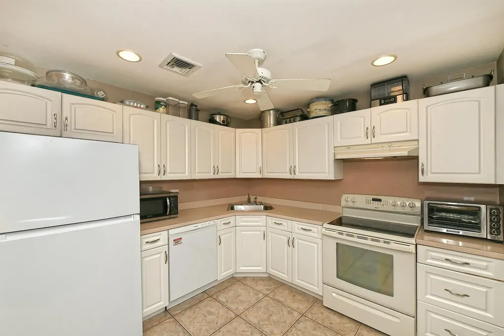 2 Anvil Lane Levittown NY 11756