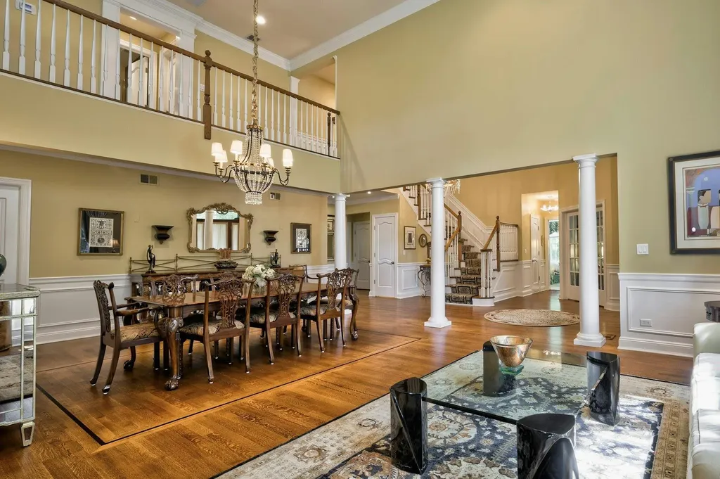 21 Hathaway Lane Manhasset NY 11030