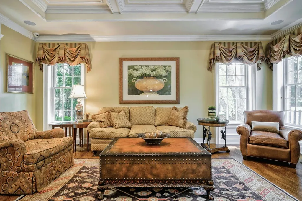 21 Hathaway Lane Manhasset NY 11030