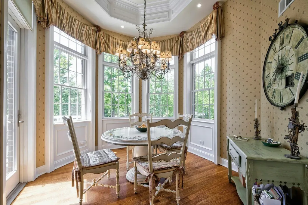 21 Hathaway Lane Manhasset NY 11030