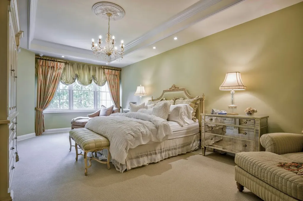 21 Hathaway Lane Manhasset NY 11030