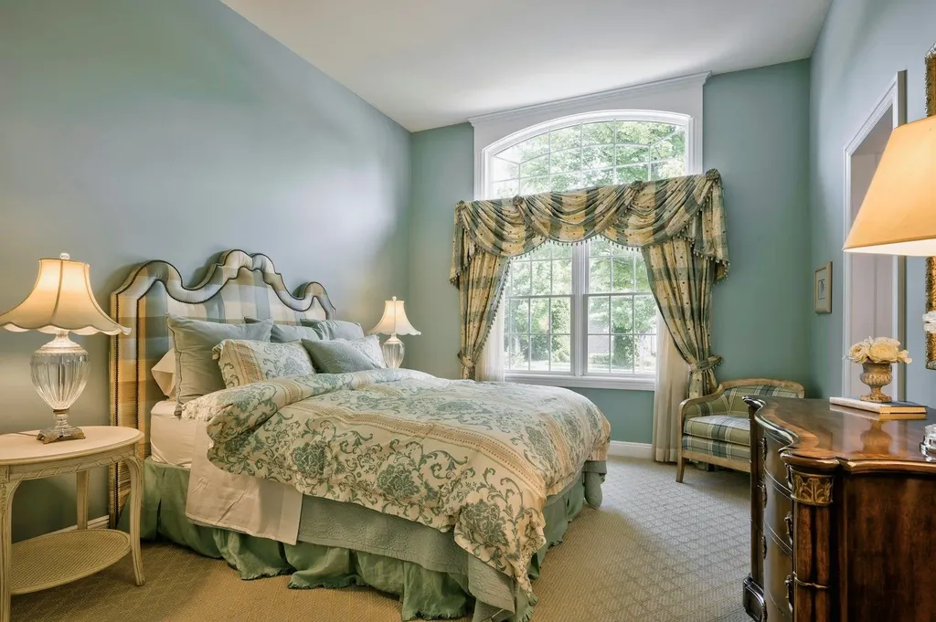 21 Hathaway Lane Manhasset NY 11030