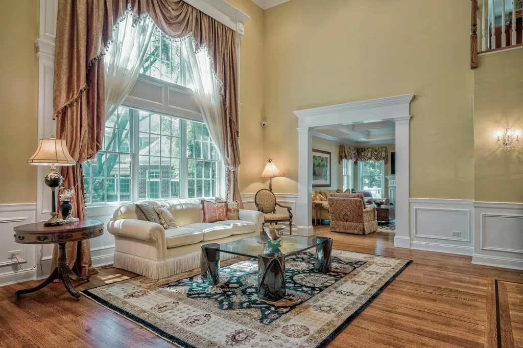 21 Hathaway Lane Manhasset NY 11030