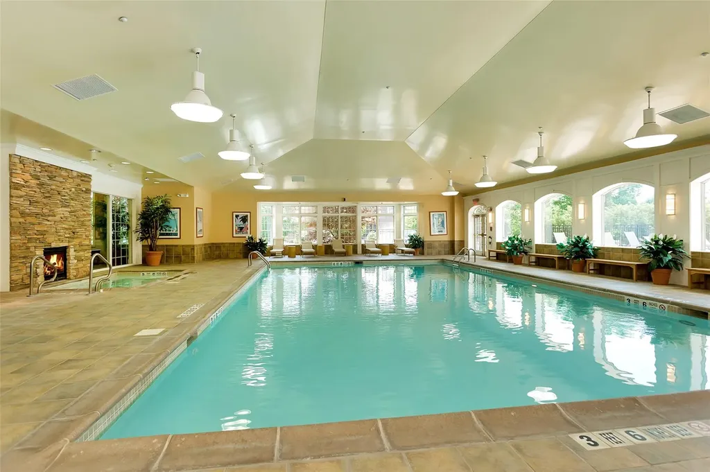 21 Hathaway Lane Manhasset NY 11030