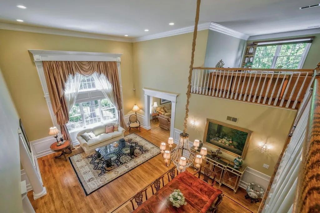21 Hathaway Lane Manhasset NY 11030