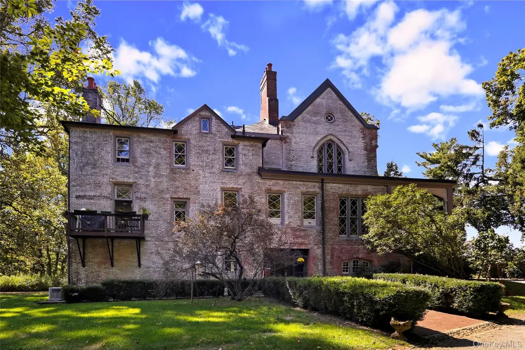 1070 Route 9d Garrison NY 10524
