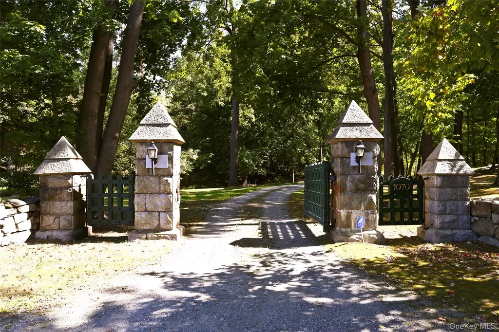 1070 Route 9d Garrison NY 10524