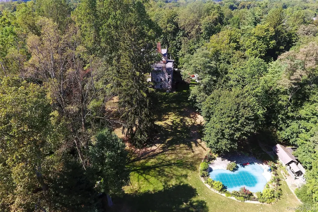 1070 Route 9d Garrison NY 10524