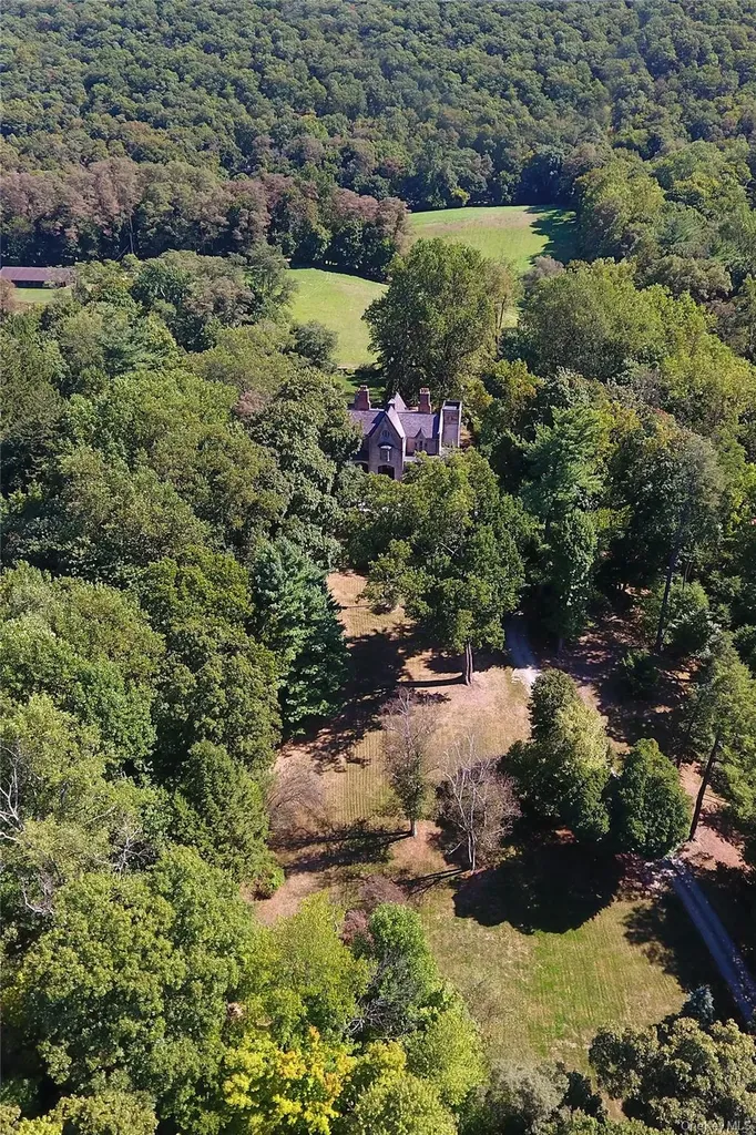 1070 Route 9d Garrison NY 10524