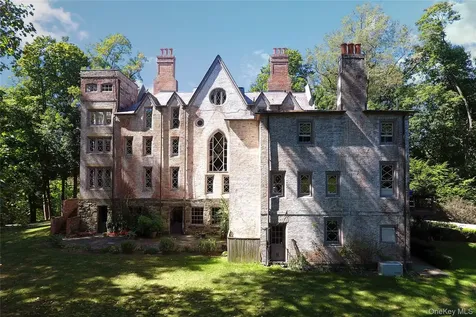 1070 Route 9d Garrison NY 10524