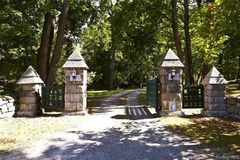 1070 Route 9d Garrison NY 10524