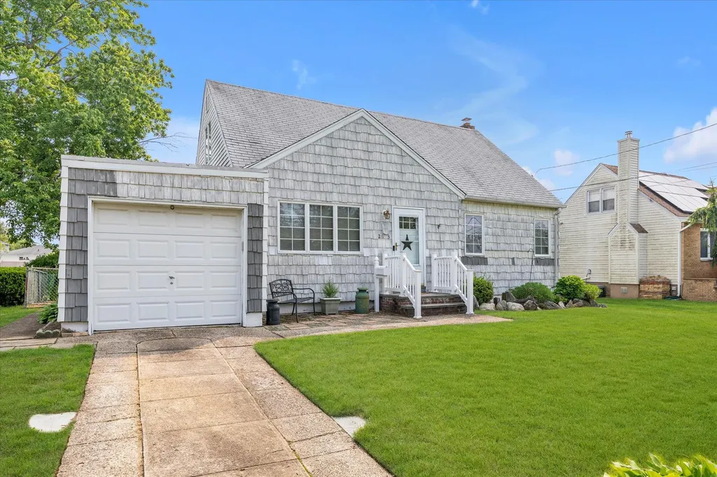 2693 Fox Road Baldwin NY 11510